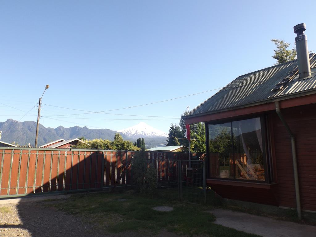 Hostal El Nogal Pucon Exterior photo