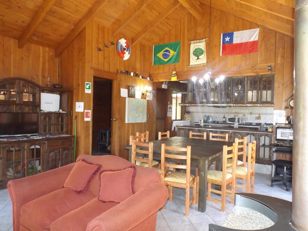 Hostal El Nogal Pucon Exterior photo