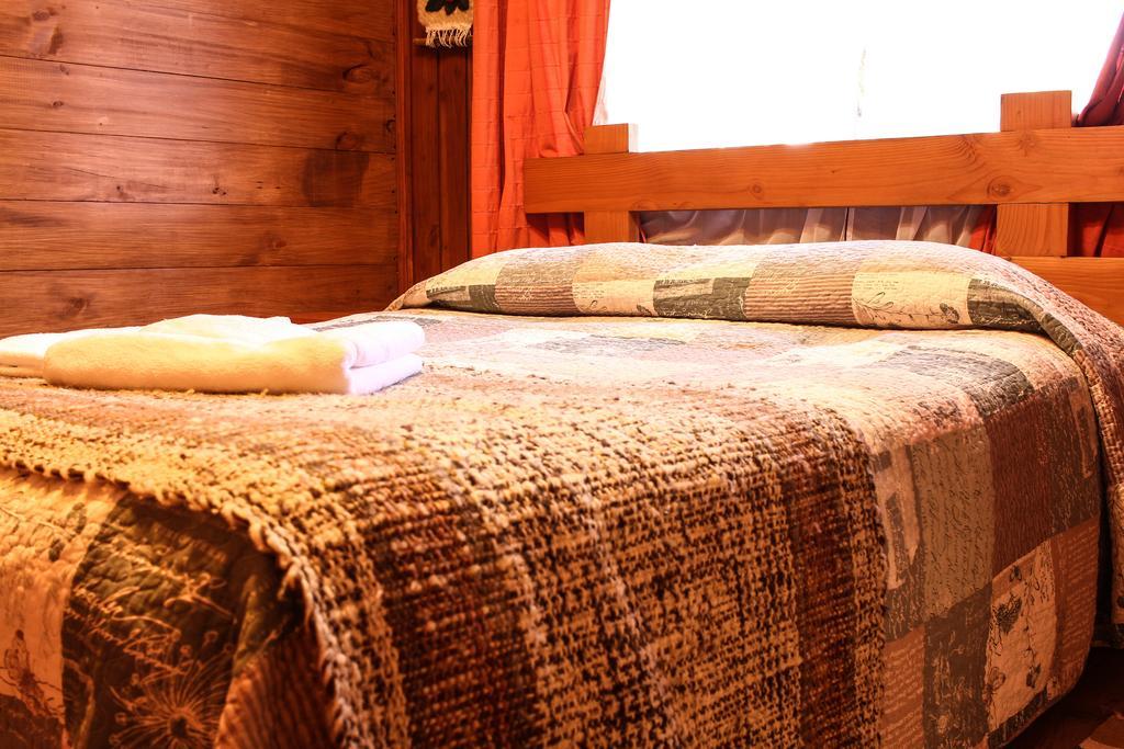 Hostal El Nogal Pucon Exterior photo